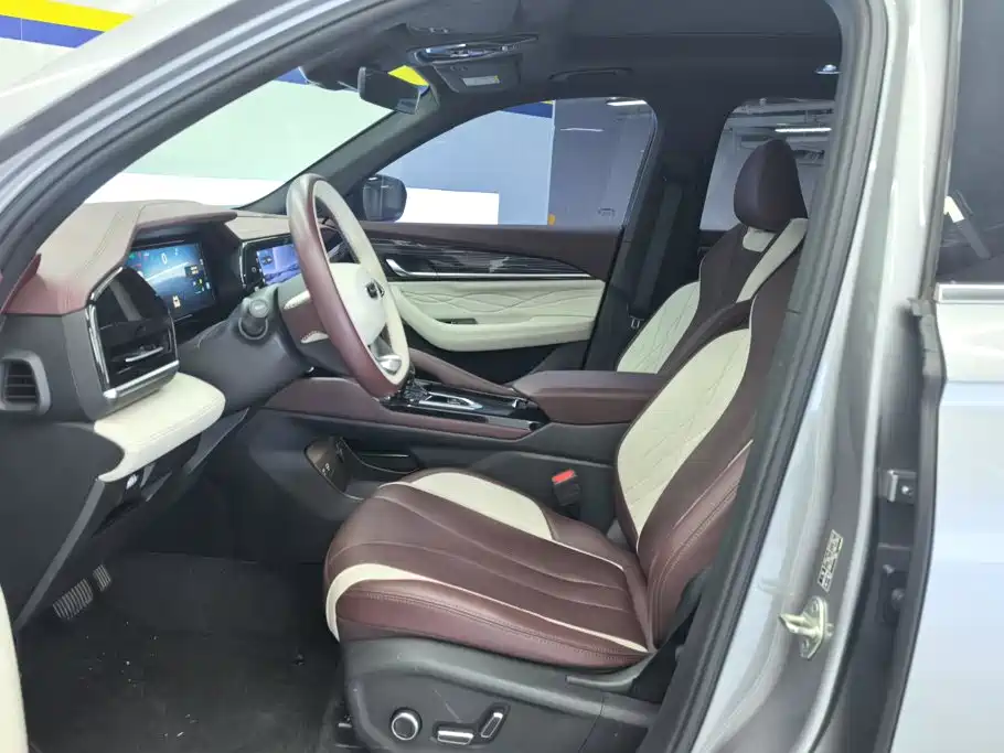 Geely Xingyue L — миниатюра 9