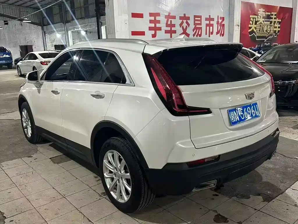 Cadillac XT4 — миниатюра 8