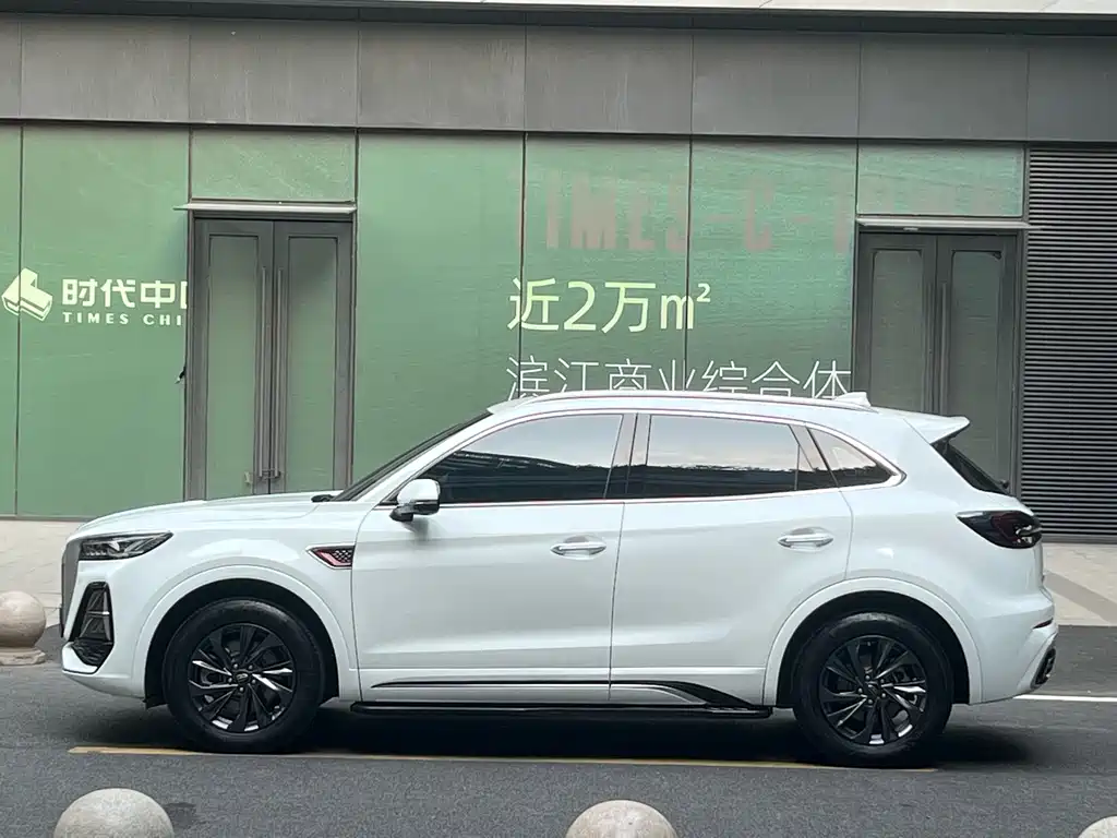 Hongqi HS5 2023 2.0T Pro