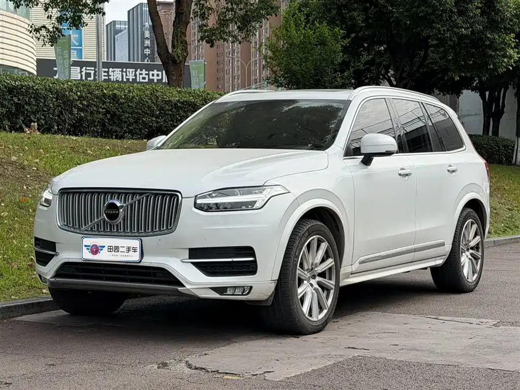 Купить Volvo XC90