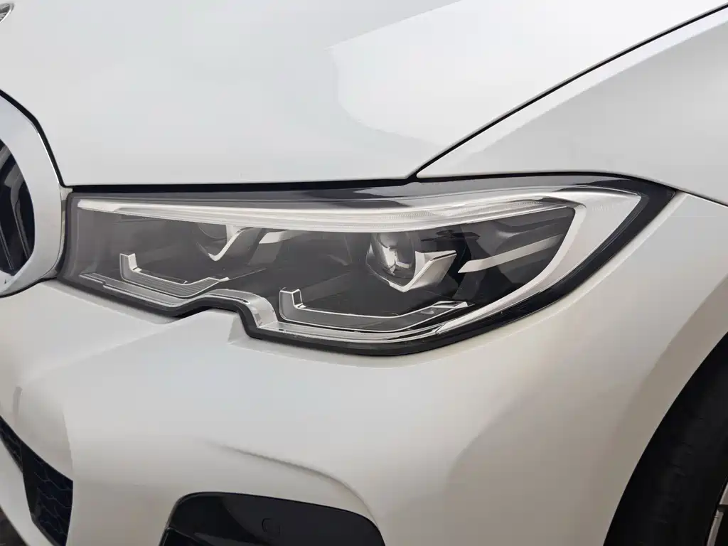 BMW 3 Series — миниатюра 8