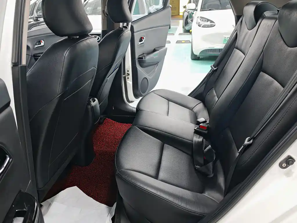 Kia K2 — миниатюра 9
