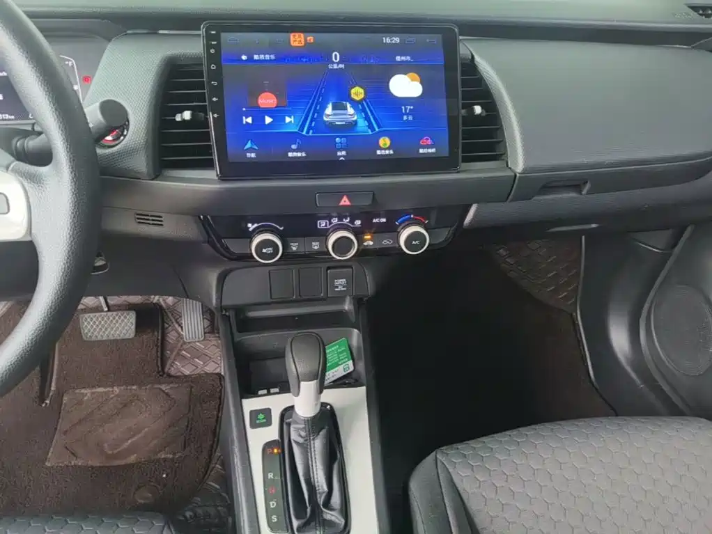 Honda Fit — миниатюра 13