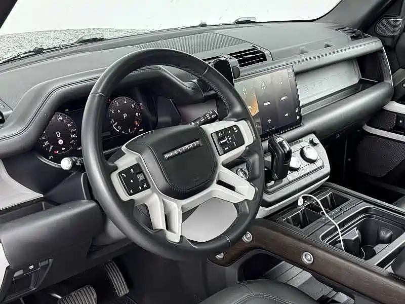 Land Rover Defender — миниатюра 7