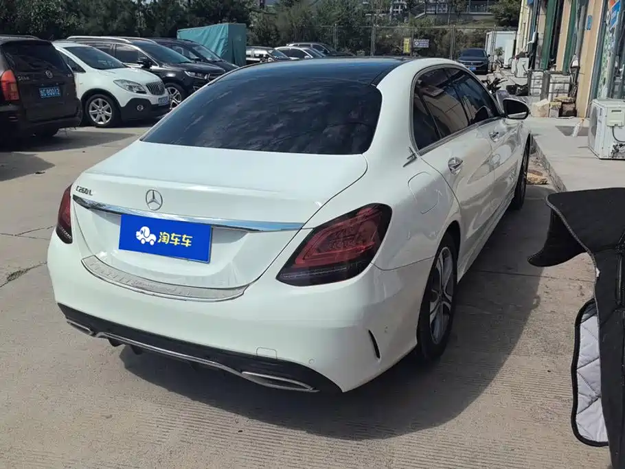 Mercedes-Benz C-Class — миниатюра 3