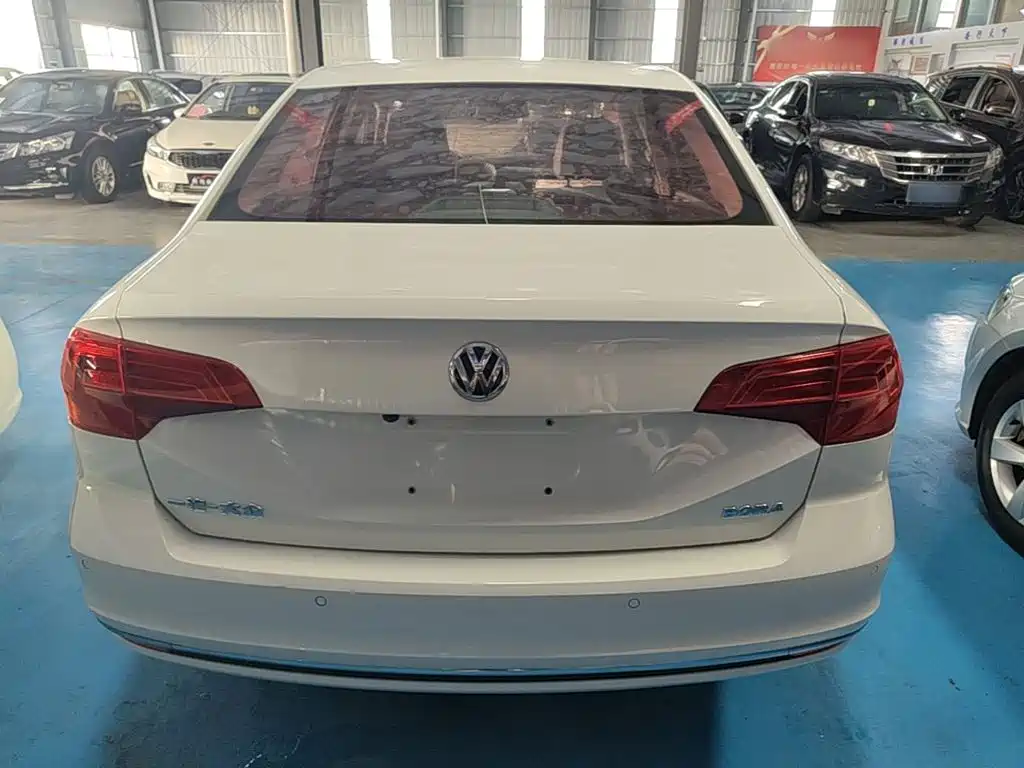 Volkswagen Bora — миниатюра 6