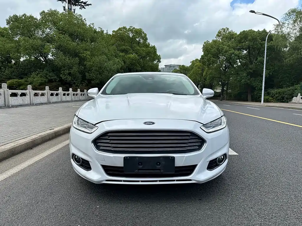Ford Mondeo — миниатюра 2