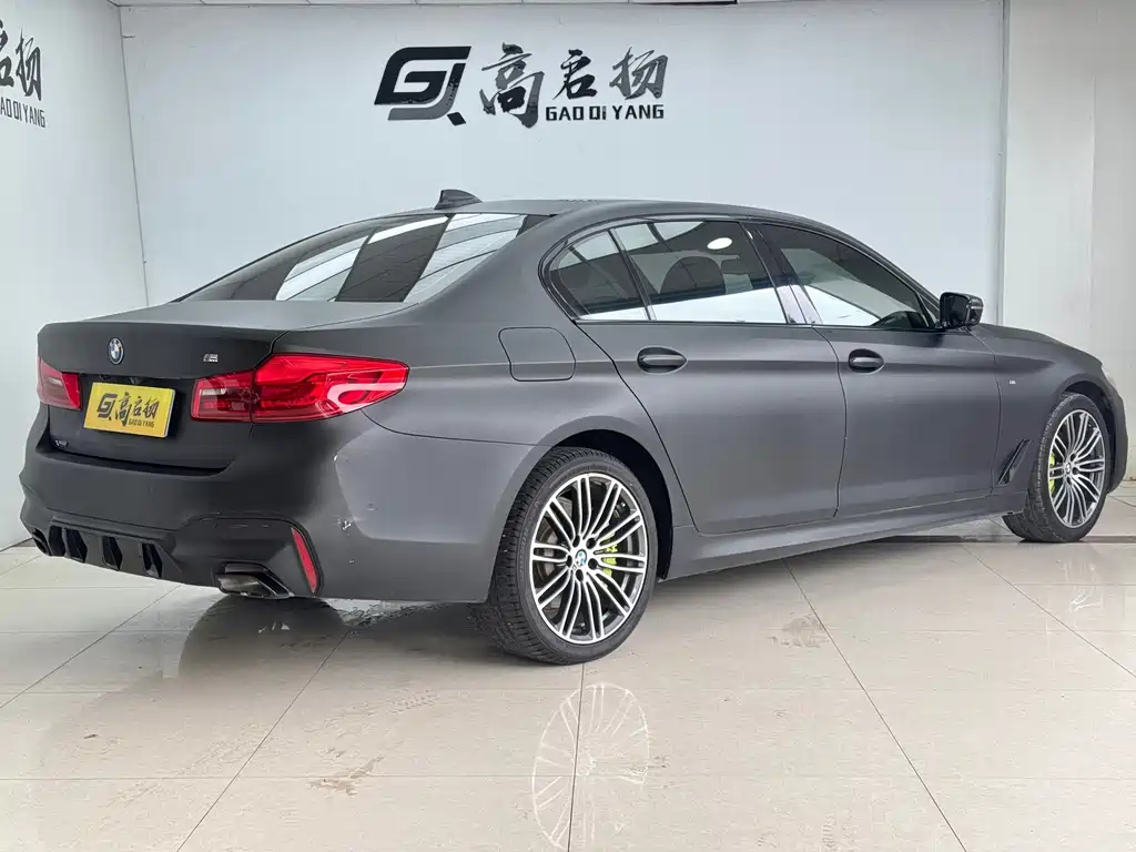 BMW 5 Series — миниатюра 26