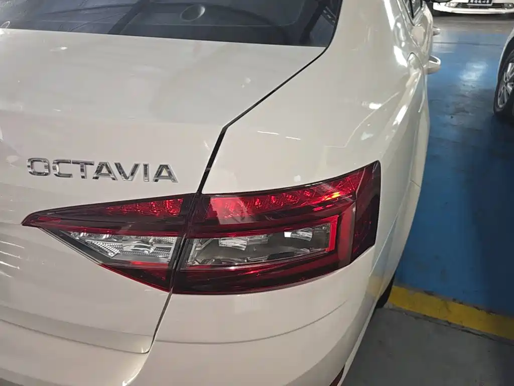 Skoda Octavia — миниатюра 8