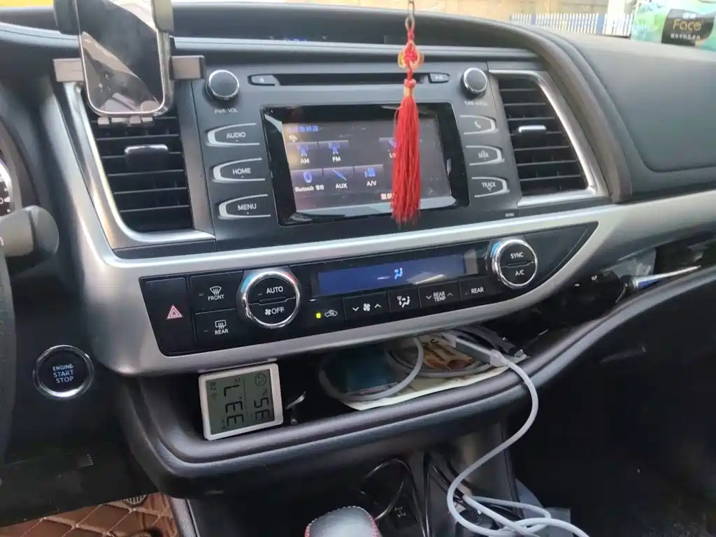 Toyota Highlander — миниатюра 6