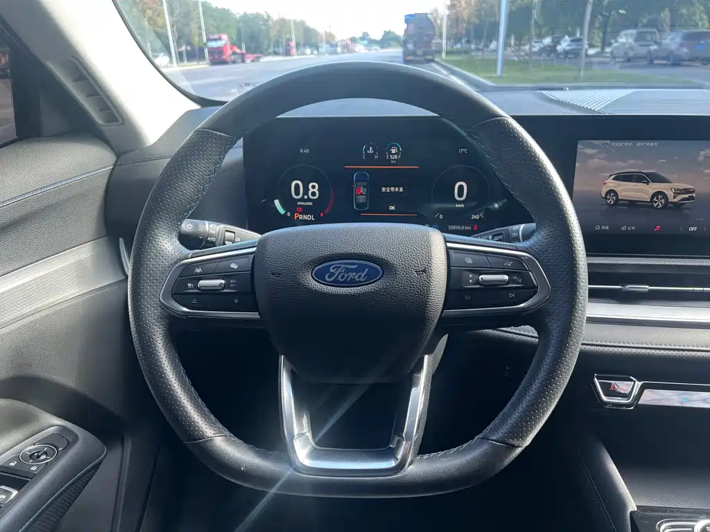 Ford Equator Sport — миниатюра 5
