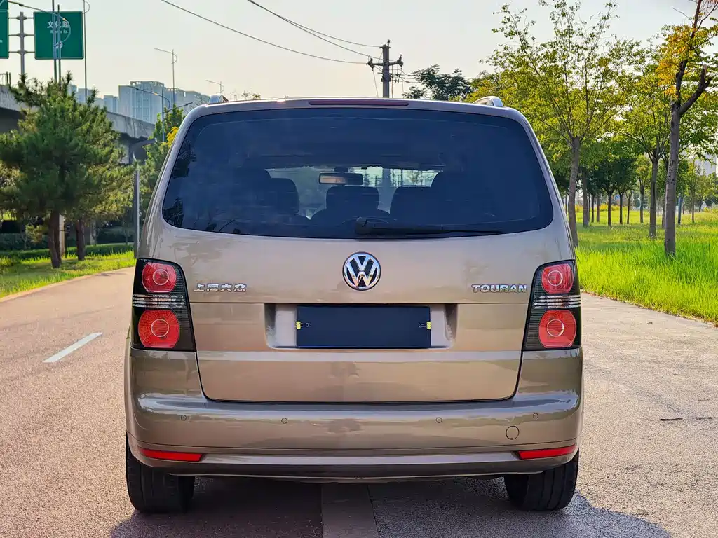 Volkswagen Touran — миниатюра 12