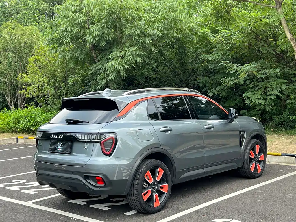 Lynk & Co 01 — миниатюра 17