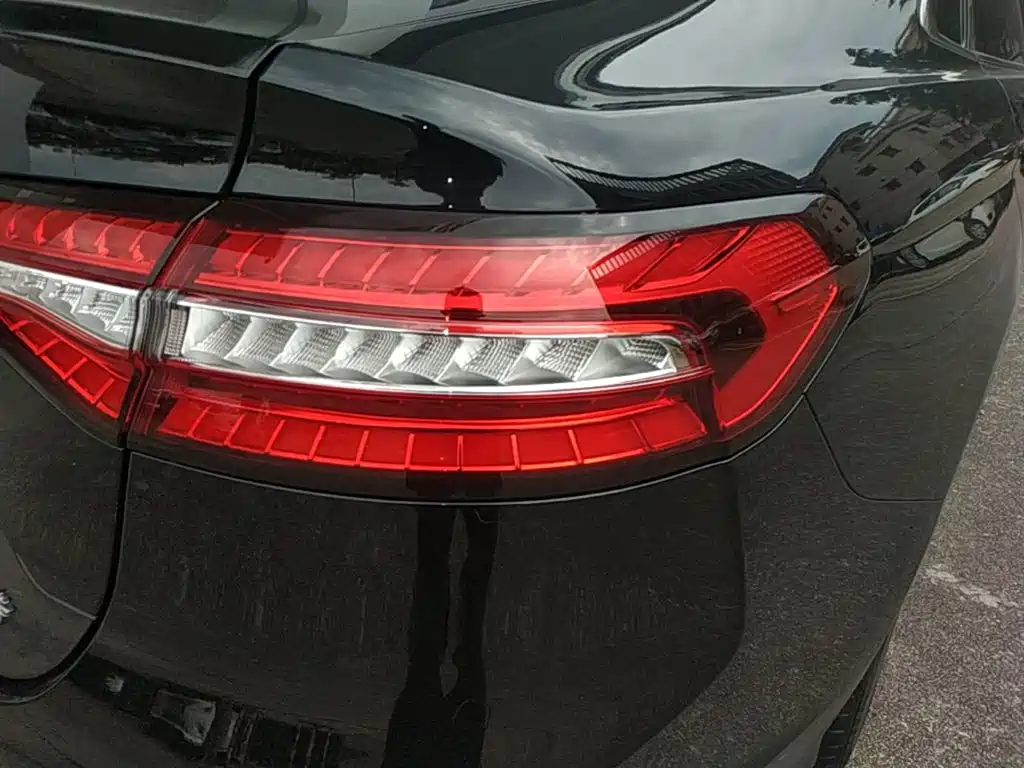 Ford Taurus — миниатюра 8
