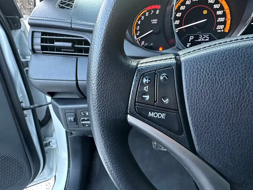 TOYOTA YARIS L ZHIXUAN