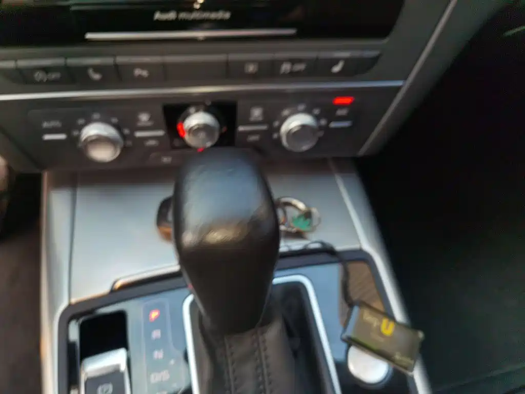Audi A6L — миниатюра 7