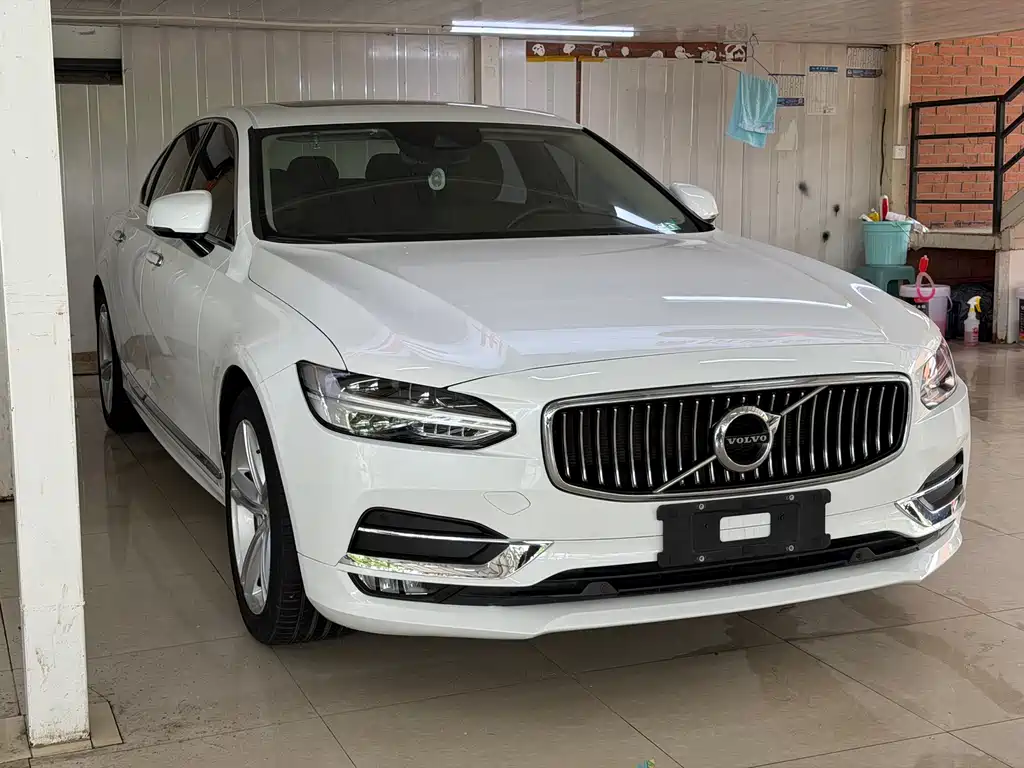 Volvo S90 2019 T5
