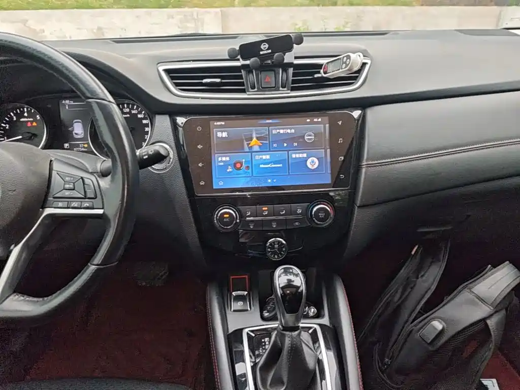 Nissan Qashqai — миниатюра 13