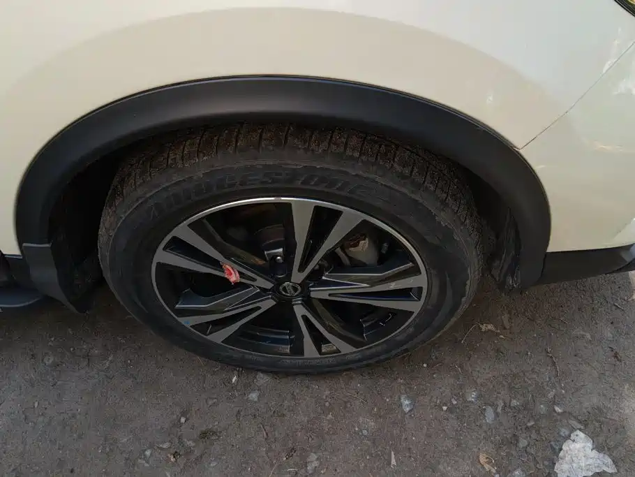 Nissan Qashqai — миниатюра 6