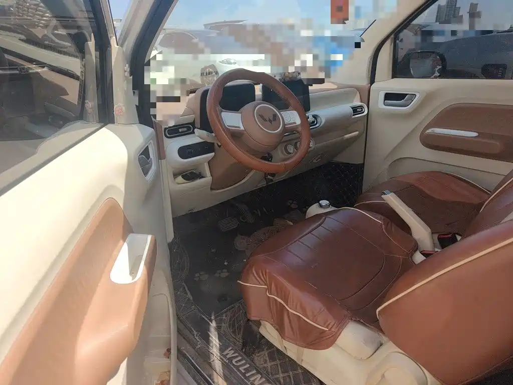 Wuling MINIEV — миниатюра 12