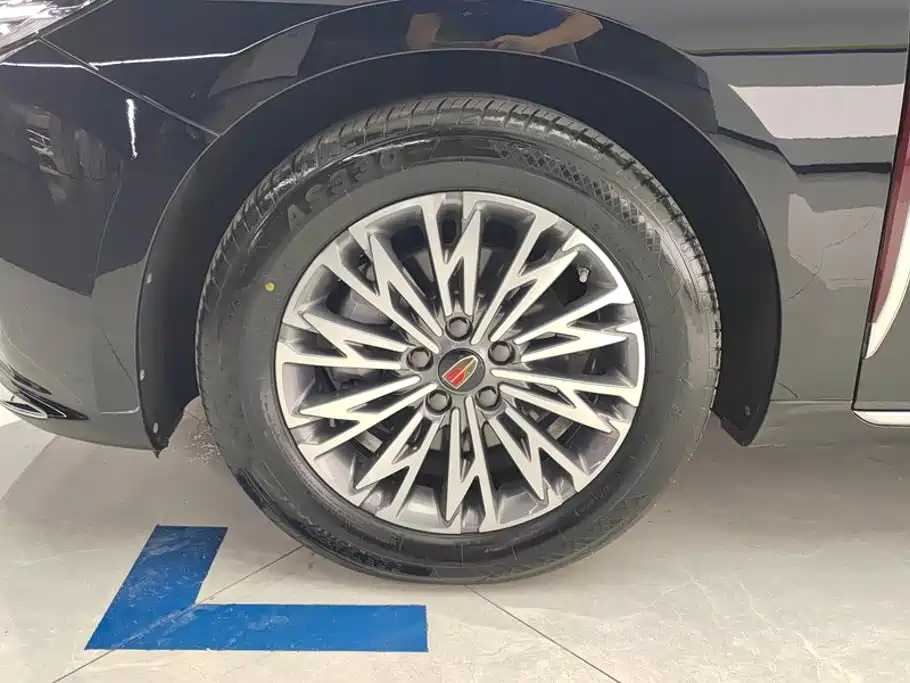 Hongqi Hongqi H5 — миниатюра 6