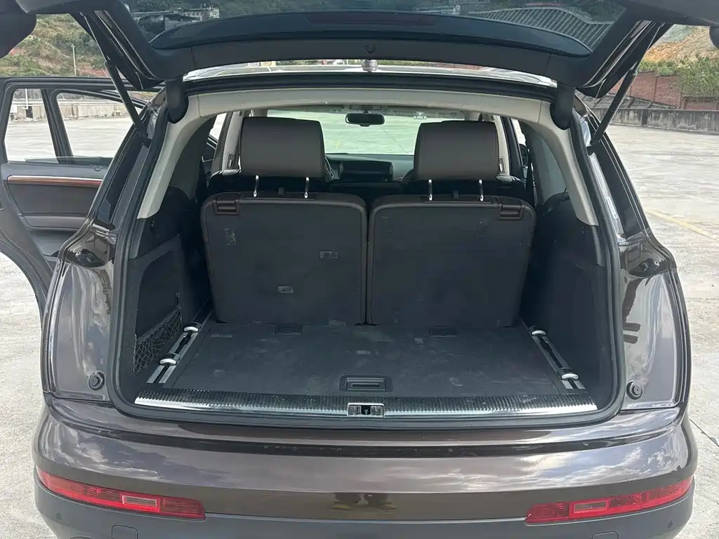 Audi Q7 — миниатюра 14