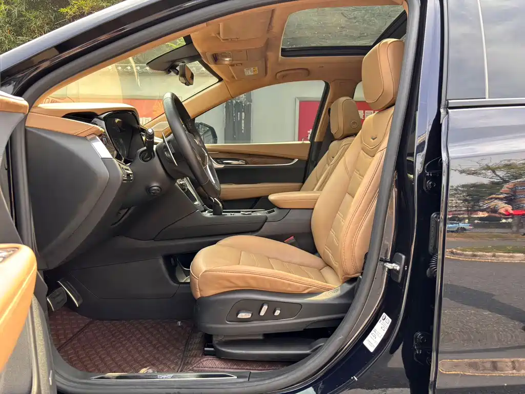 Cadillac XT5 — миниатюра 5