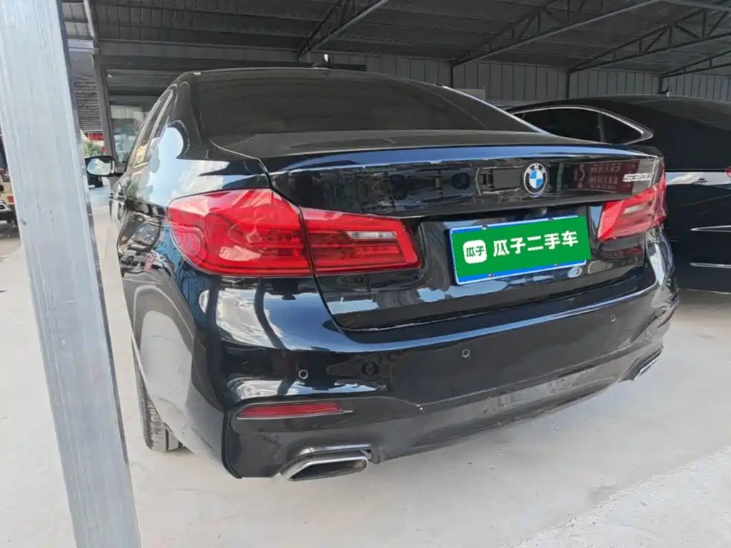 BMW 5 Series — миниатюра 5