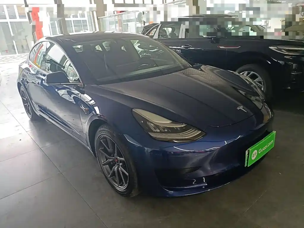 Tesla Model 3 — миниатюра 4