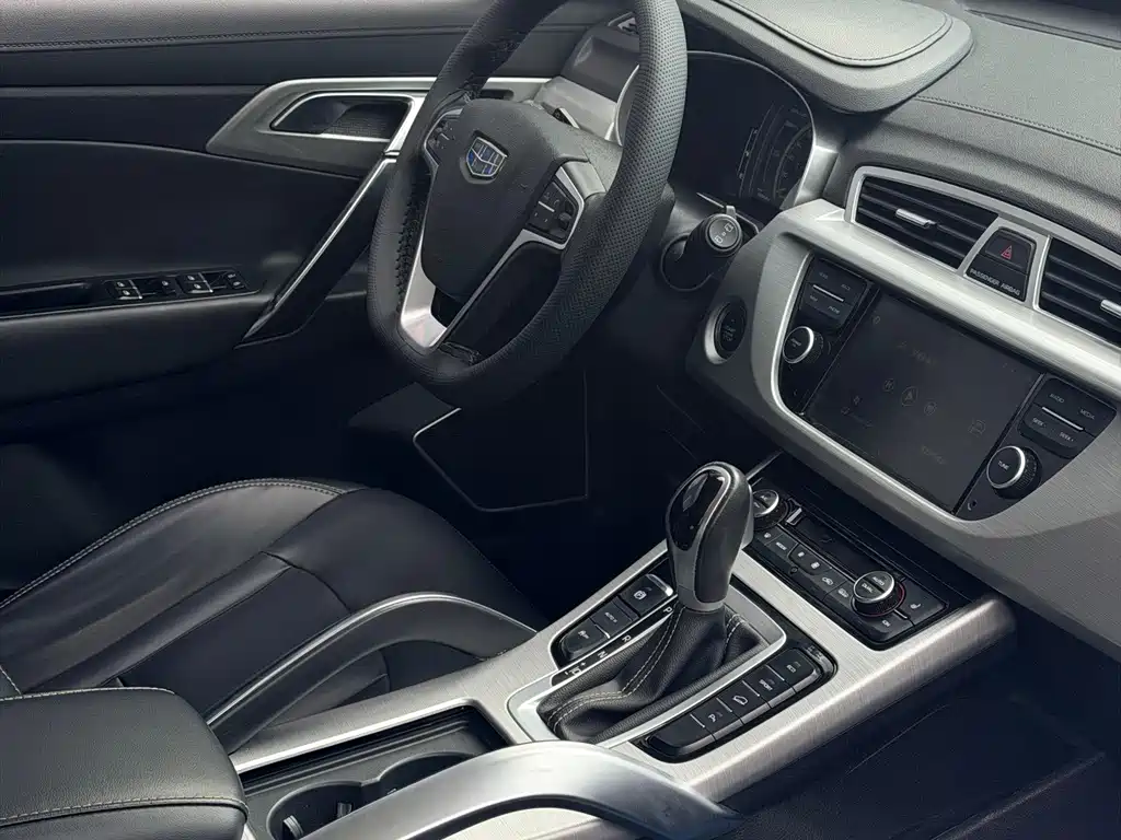 Geely Boyue — миниатюра 13