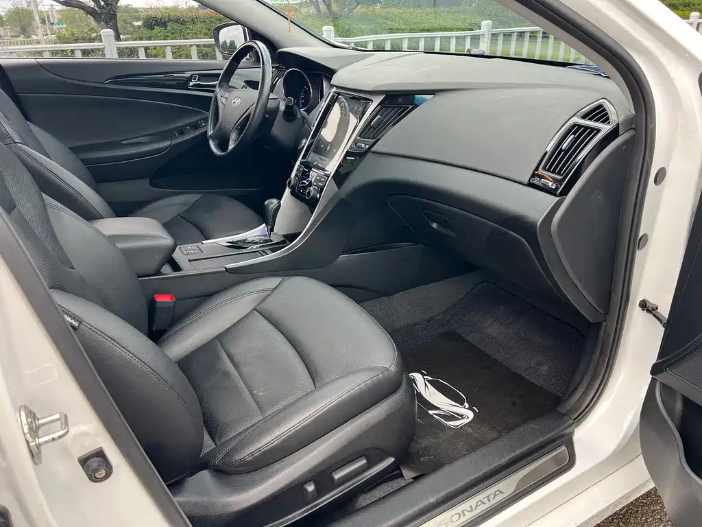 Hyundai Sonata — миниатюра 14