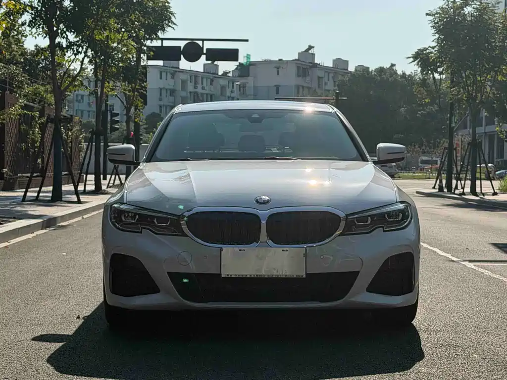 BMW 3 Series — миниатюра 2