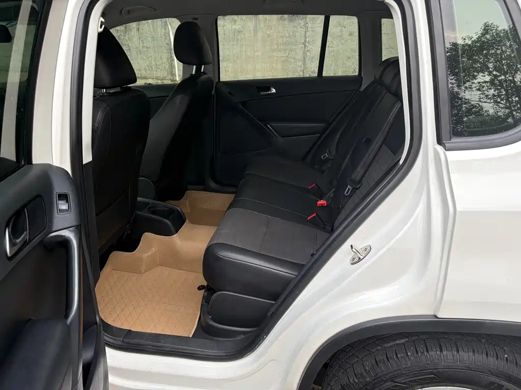 Volkswagen Tiguan — миниатюра 8
