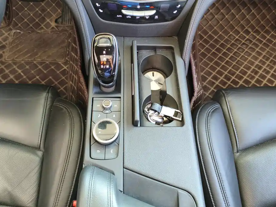 Cadillac CT6 — миниатюра 16