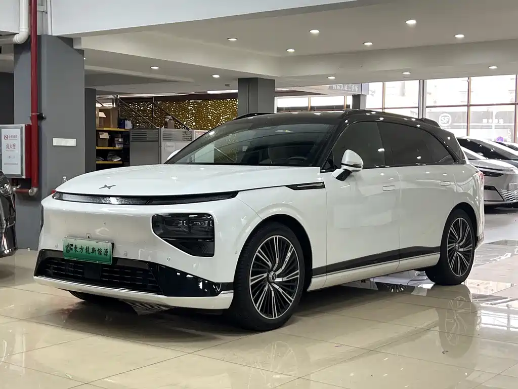 XPeng G9 — миниатюра 3