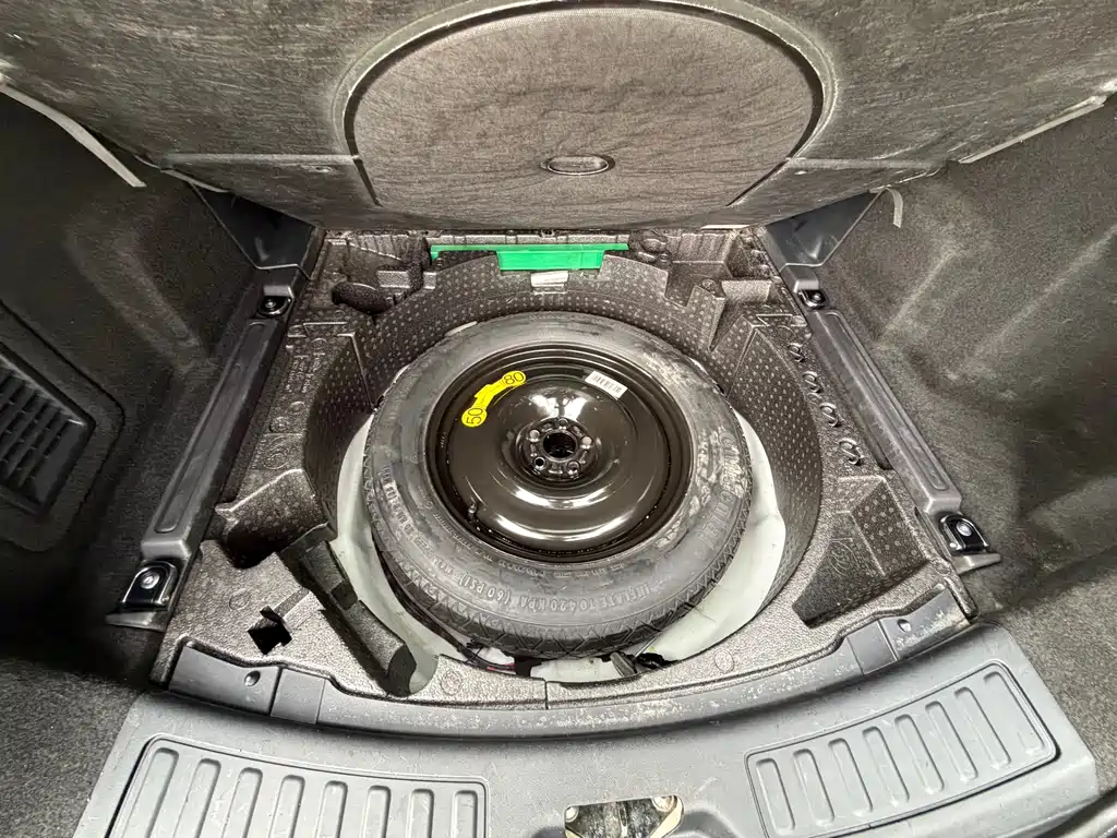 Land Rover Discovery Sport — миниатюра 13