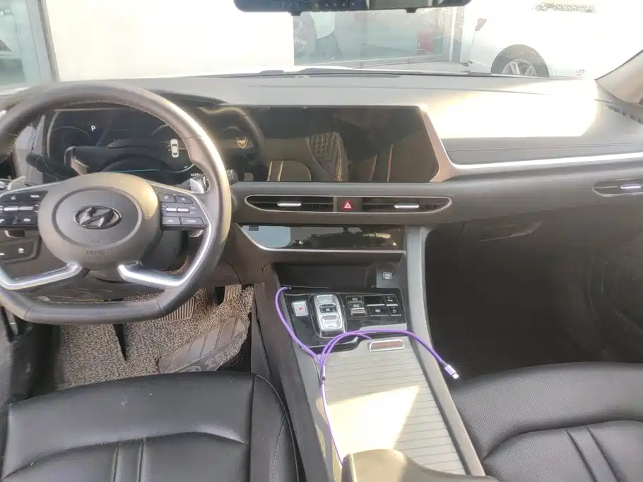 Hyundai Sonata — миниатюра 12