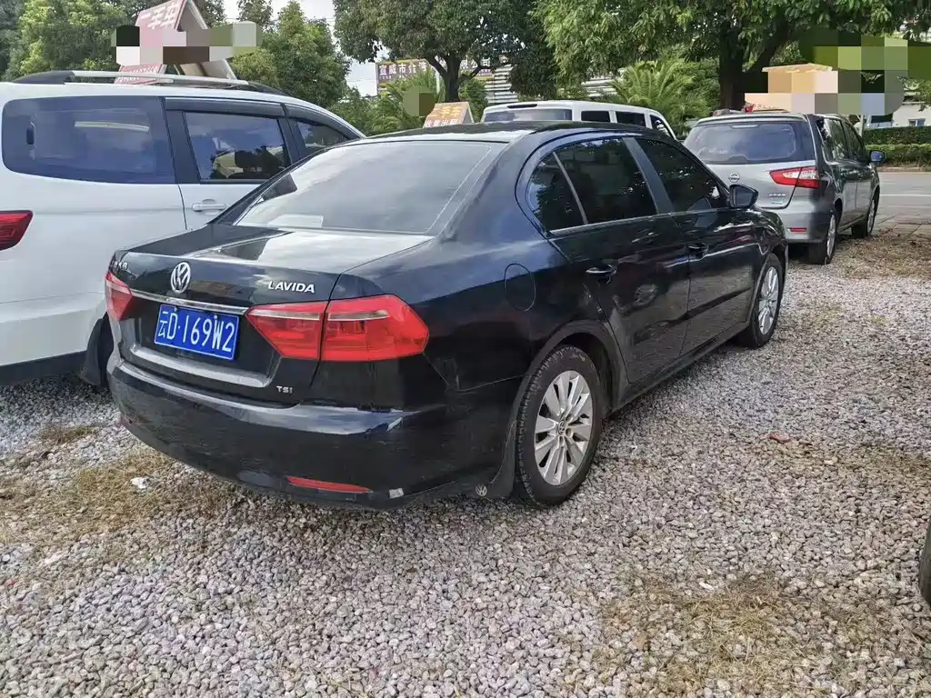 Volkswagen Lavida — миниатюра 4