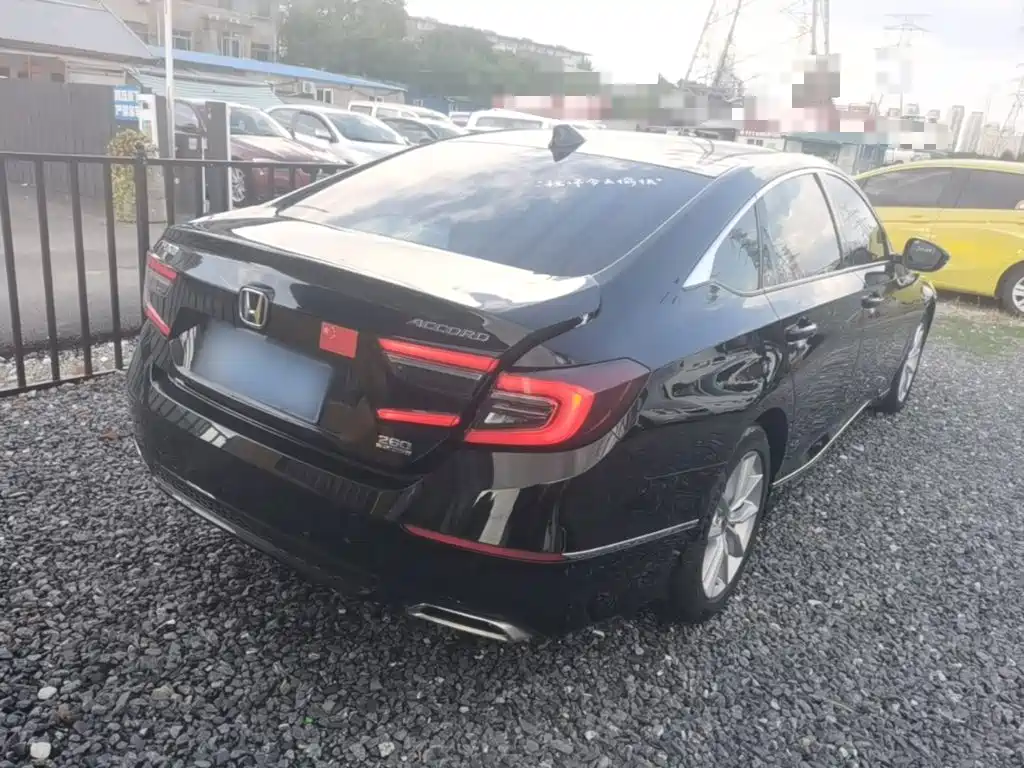 Honda Accord — миниатюра 7