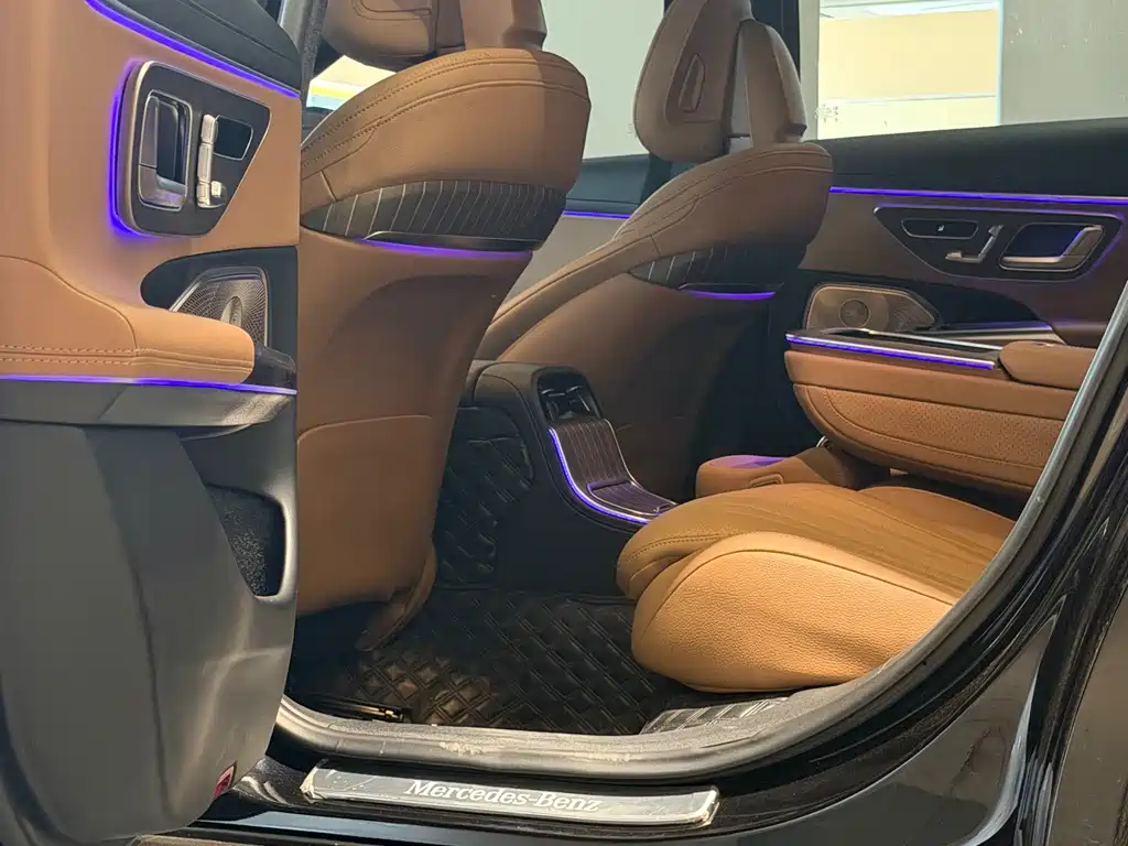 Mercedes-Benz E-Class E 2024 E 300 L Luxury