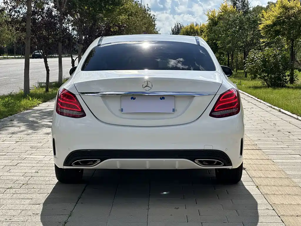 Mercedes-Benz C-Class — миниатюра 5