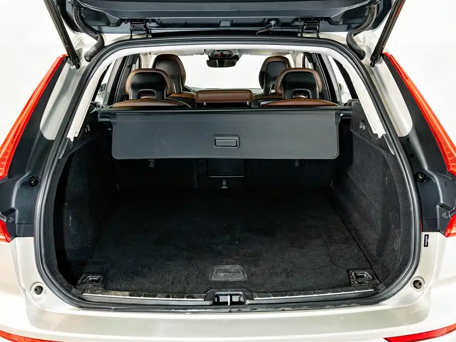 Volvo XC60 — миниатюра 23