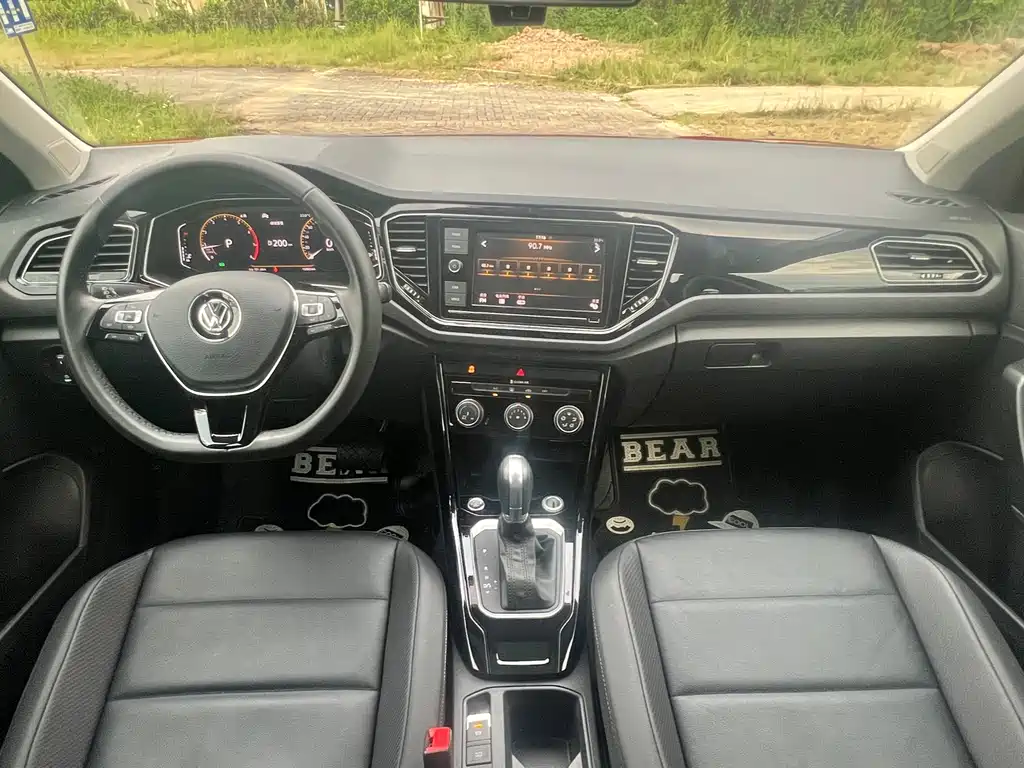 Volkswagen T-Roc — миниатюра 12