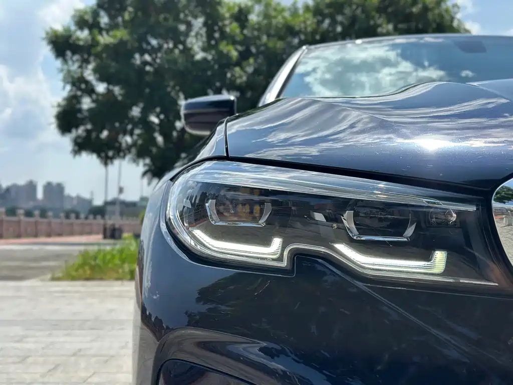 BMW 3 Series - фото 14