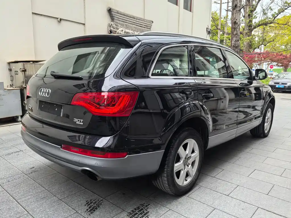 Audi Q7 2011 3.0 TFSI (245kW
