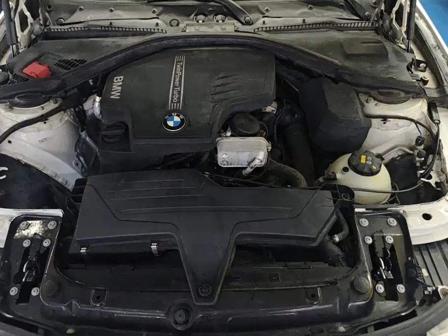 BMW 3 Series — миниатюра 10