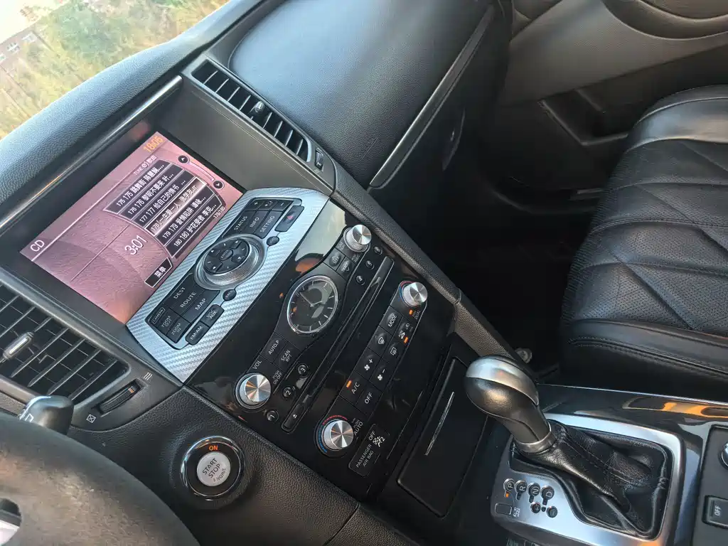 Infiniti FX — миниатюра 14