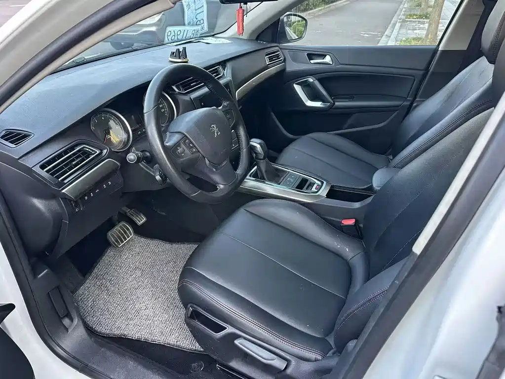 Peugeot 408 — миниатюра 7