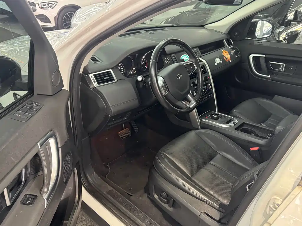 Land Rover Discovery Sport — миниатюра 8