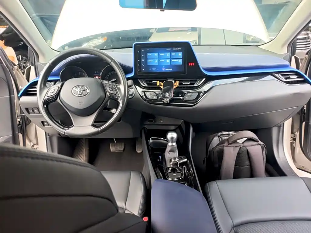 Toyota C-HR — миниатюра 10